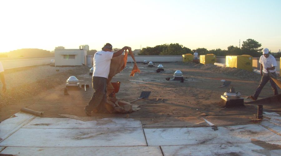 Modified Bitumen roof in process